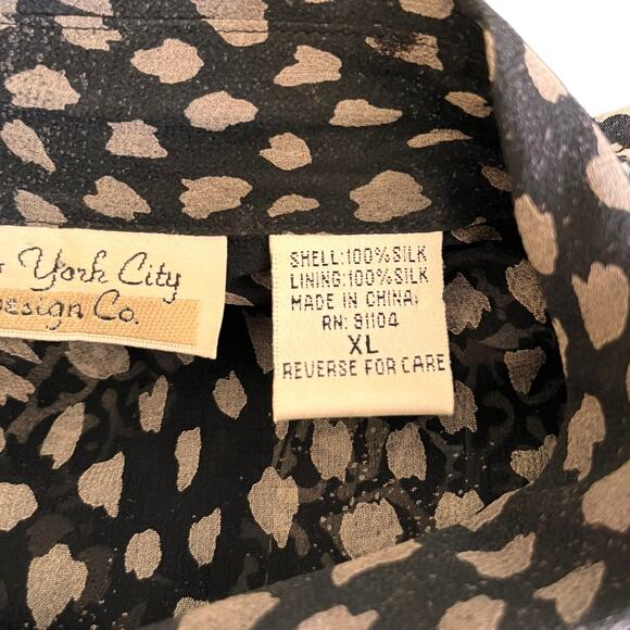 Vintage Silk Womens Blouse Animal Print Black Size M/L Fall - Picture 8 of 8